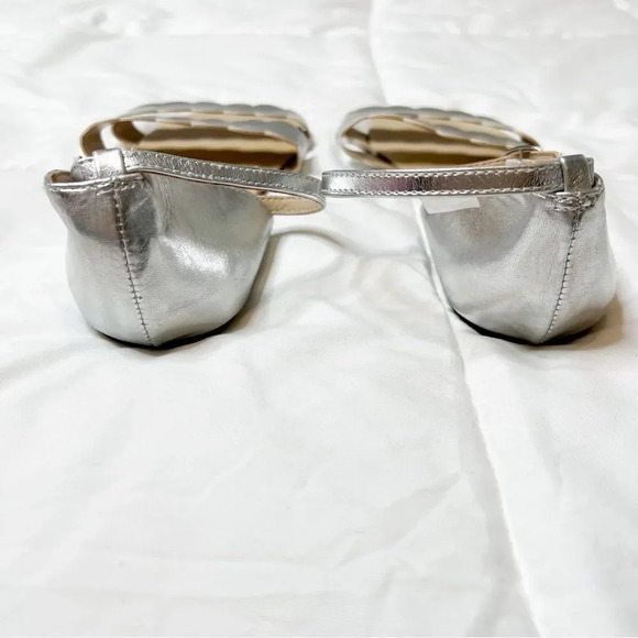 Janie and Jack Girls Never Worn Silver Scallop Sandals - Picture 2 of 5